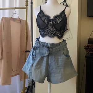 shorts with belt